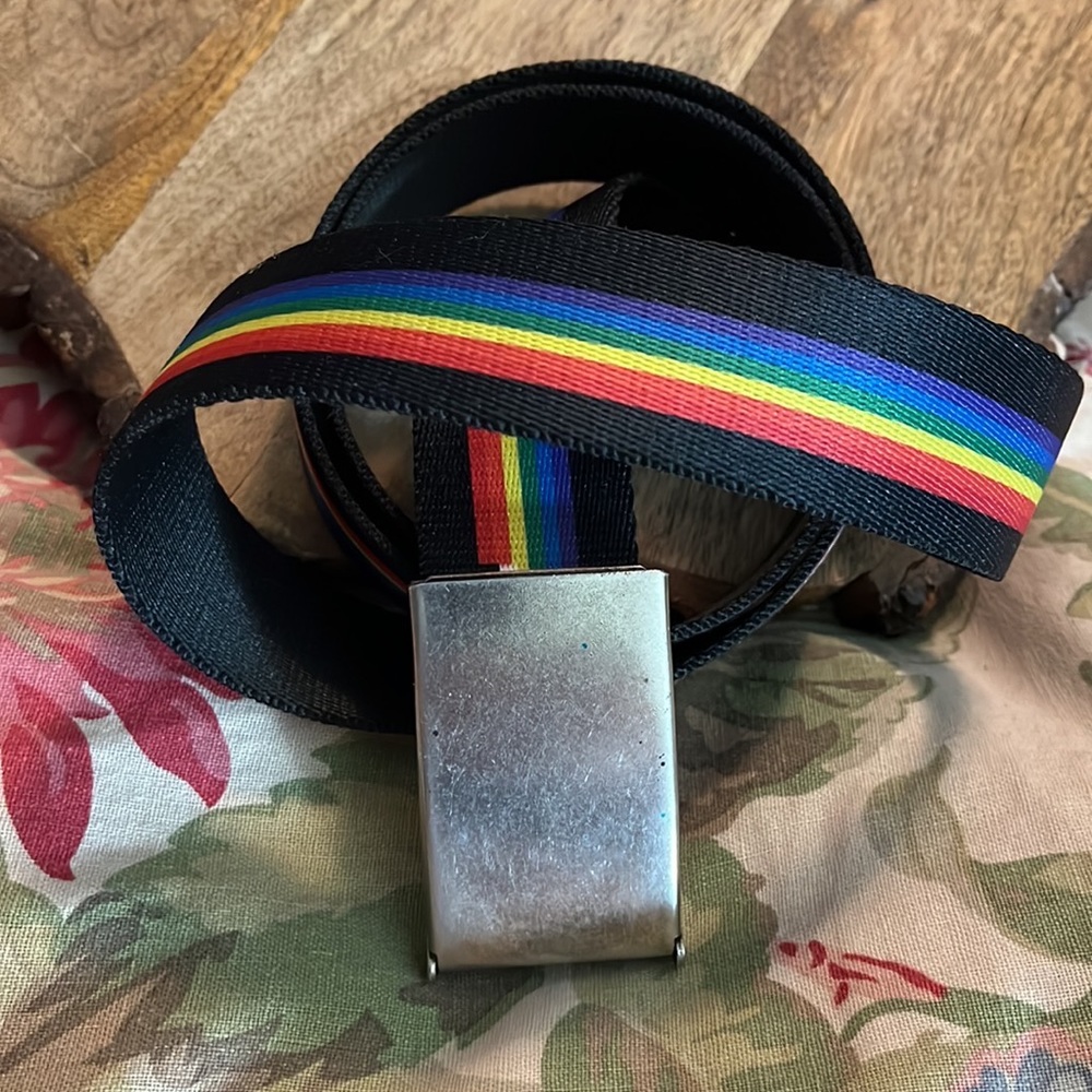 Vtg BUCKLE DOWN Size OSFA XL Rainbow Slide Buckle Seatbelt Belt USA OldSchool